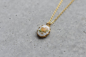 Vintage Floral Necklace | Yellow Rose